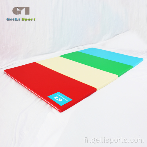 Tapis de protection d&#39;équipement de gymnastique pliable en PU pour salle de sport